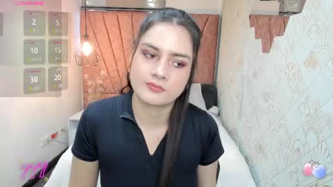 ZOE TAYLOR online show from 12, 6, 2026