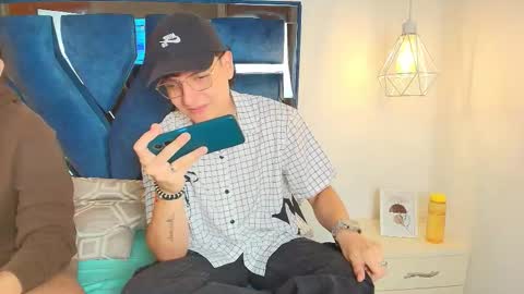 Zoe and dylan  online show from 19, 2, 2026