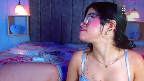 zoe_axel1 online show from 26, 4, 2026