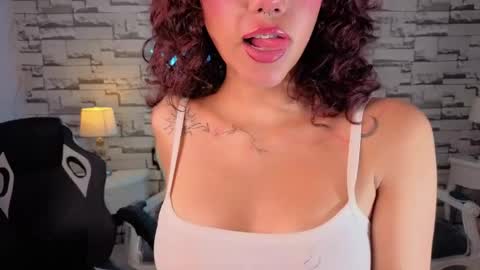 zoe_ch_ online show from 3, 6, 2026