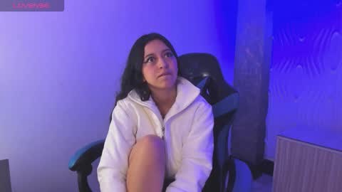 Snapshot of zoe_connor19 chatting on 18, 9, 2025 Z O E online show from 18, 9, 2025