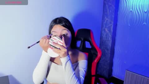 Snapshot of zoe_connor19 chatting on 23, 10, 2025 Z O E online show from 23, 10, 2025