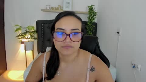 Zoe  online show from 6, 1, 2025