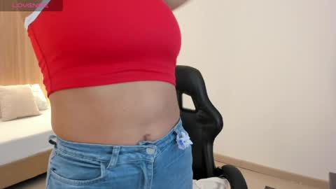 Zoe  online show from 6, 4, 2026