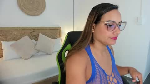 Snapshot of zoe_danae_ chatting on 17, 6, 2026 Zoe online show from 17, 6, 2026