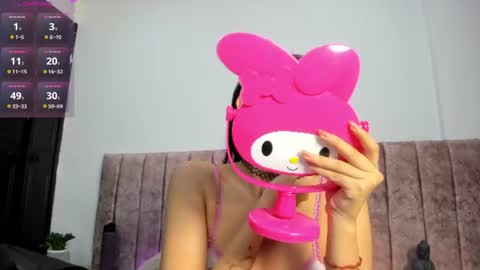 zoe_evaanss_ online show from 7, 8, 2026