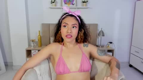 Zoe Gruber online show from 18, 7, 2026