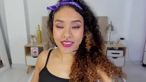 Zoe Gruber online show from 23, 7, 2026