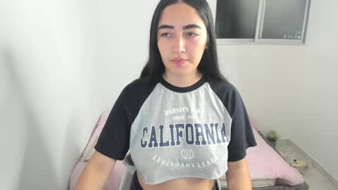 zoe_jones7 online show from 12, 1, 2025