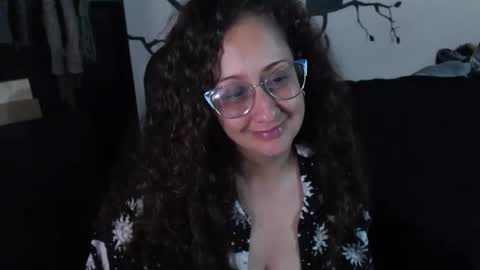 Zoe Koller online show from 30, 4, 2026