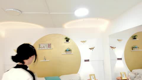 Zoe Lynch online show from 27, 9, 2025