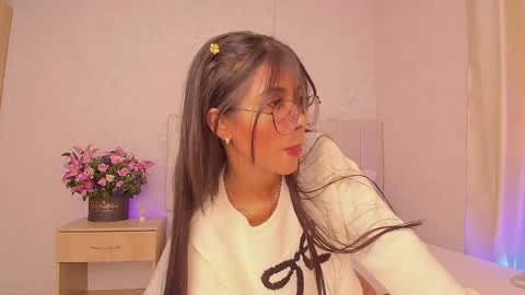 Mia online show from 9, 12, 2024