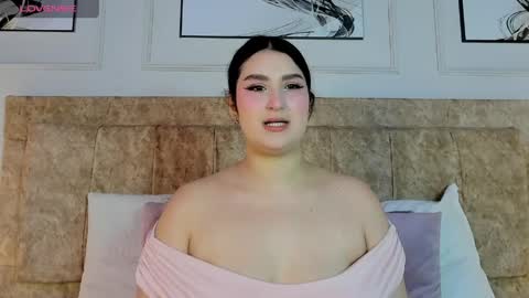 zoe_moon__ online show from 15, 4, 2026