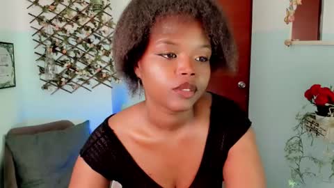 zoe_salddana online show from 10, 3, 2026