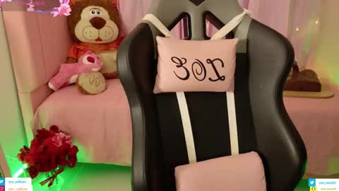 zoe_sullivan_ online show from 7, 3, 2026