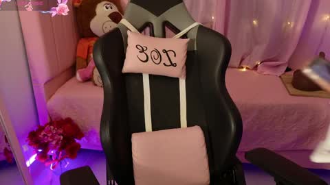 zoe_sullivan_ online show from 23, 4, 2026