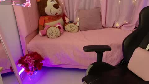 zoe_sullivan_ online show from 25, 4, 2026