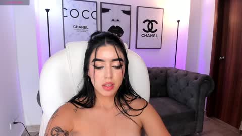  zoee jackson online show from 2, 1, 2025