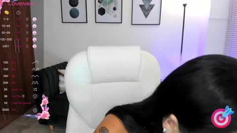  zoee jackson online show from 5, 2, 2025