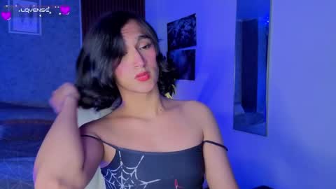 Snapshot of zoee_kiss_ chatting on 4, 6, 2026 ZOE online show from 4, 6, 2026
