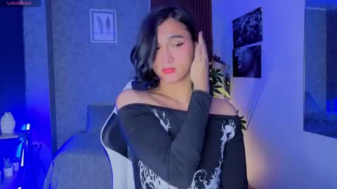 Snapshot of zoee_kiss_ chatting on 6, 6, 2026 ZOE online show from 6, 6, 2026