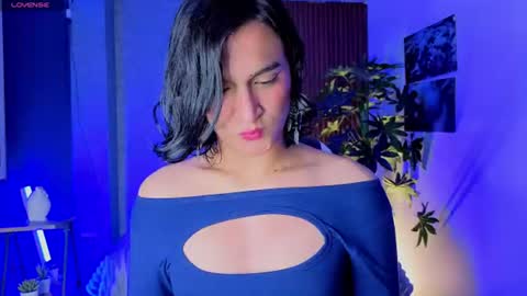 Snapshot of zoee_kiss_ chatting on 14, 6, 2026 ZOE online show from 14, 6, 2026