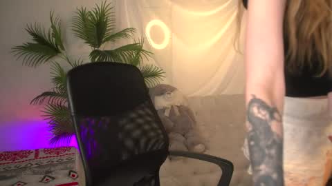 ZOE online show from 7, 5, 2026