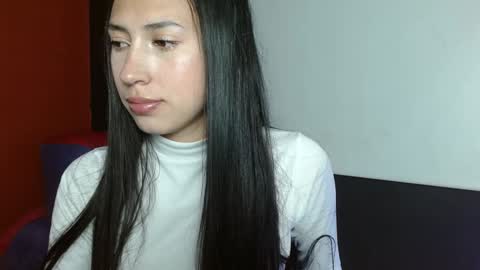 Laura  online show from 10, 12, 2024