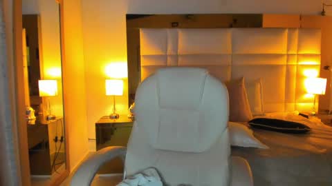 zoei_moon online show from 21, 4, 2026