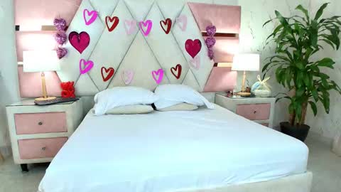 zoelucas online show from 22, 9, 2025