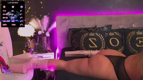 ZoeMesmerize online show from 6, 10, 2025