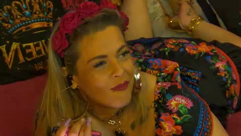 ZoeMesmerize online show from 25, 6, 2026