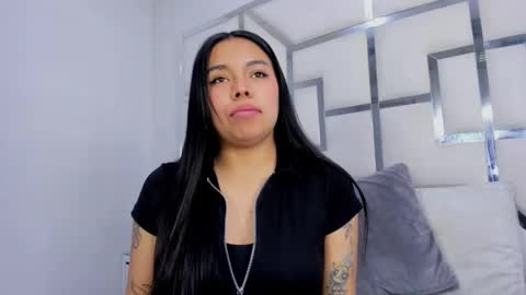 ZoeSwam online show from 4, 10, 2025