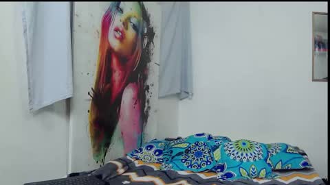 zoethorner online show from 15, 4, 2026