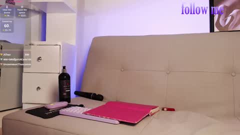 zoey fox  online show from 10, 2, 2025