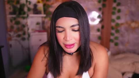 zoey fox  online show from 23, 4, 2026