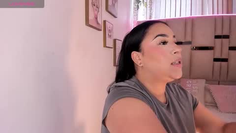 zoey thommpson online show from 3, 11, 2025