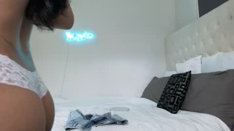 zoeyjohnson24 online show from 30, 7, 2026