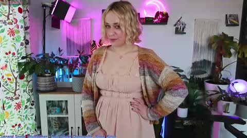 Zoey Ryan online show from 2, 3, 2026