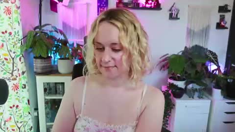Snapshot of zoeyryan chatting on 21, 6, 2026 Zoey Ryan online show from 21, 6, 2026