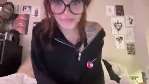 zoeyyb666 online show from 29, 4, 2026