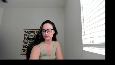 Snapshot of zoiebutterfly chatting on 18, 5, 2026 Zoie online show from 18, 5, 2026