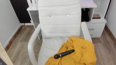 Zooe online show from 11, 3, 2026