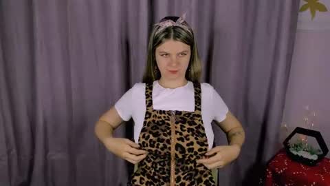 Snapshot of zorianaa_ chatting on 12, 7, 2026 Zoriana online show from 12, 7, 2026