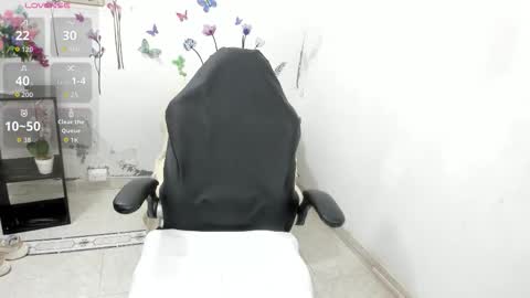 Snapshot of zulay_mom chatting on 26, 2, 2026 ZULAY online show from 26, 2, 2026