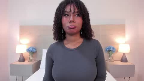 Zuri Smith online show from 11, 6, 2026