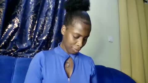 Snapshot of zurivelvetstudio chatting on 16, 2, 2026 zurivelvetstudio online show from 16, 2, 2026