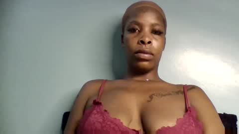 zurivelvetstudio online show from 28, 4, 2026