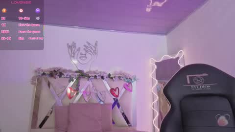 ZURY   online show from 8, 1, 2026