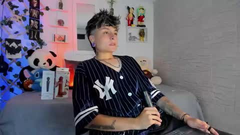 Zury Ramirez online show from 22, 10, 2025